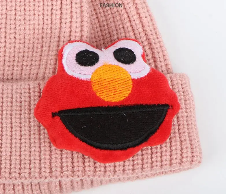 Плюшевая игрушка вязаная шапочка карамельного цвета осенне зимняя Шапка бини