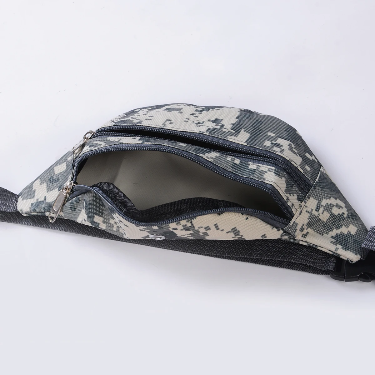 

Unisex Large Capacity Camouflage Print Waist Hip Bag Fanny Pack with Adjustable Belt&Earphone Hole for Workout Vacation Hiking