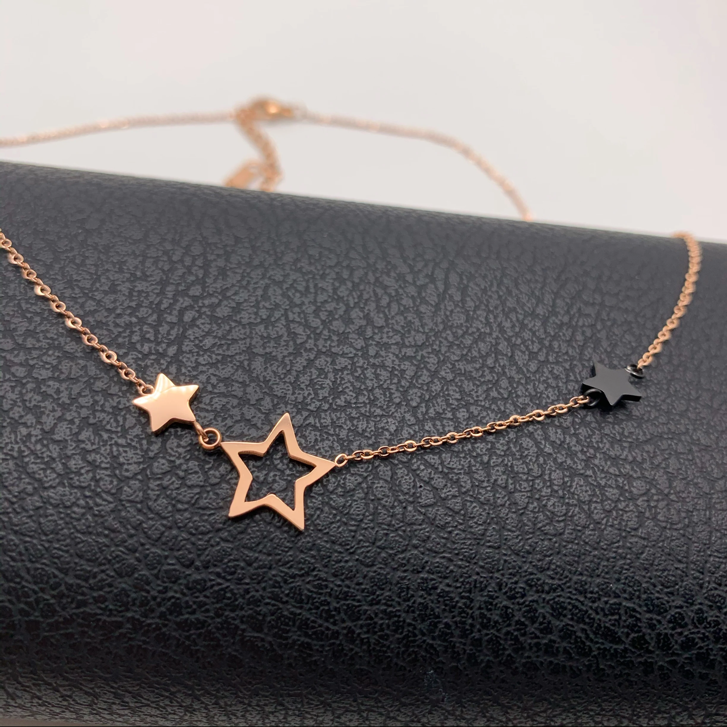 Классическое Очаровательное мини милое ожерелье из титановой стали с золотой