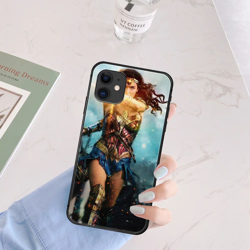 

D-C Wonder Girl Phone Case For Iphone 5 5S SE 2020 6 6S 7 8 Plus 11 12 Mini X XS XR Pro Max black Etui Soft Coque 3D Hoesjes