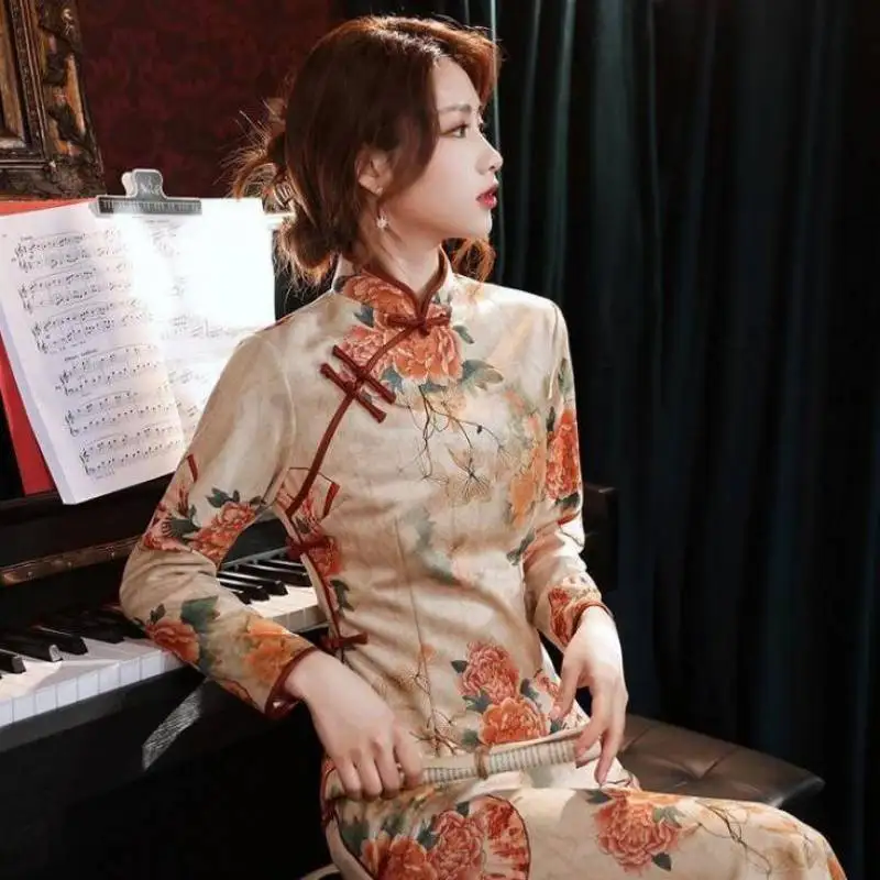 

Shanghai Chamois Cheongsam Chinese Traditional Qipao For Woman Floral Print Vintage Dress Young Elegant Party Performance