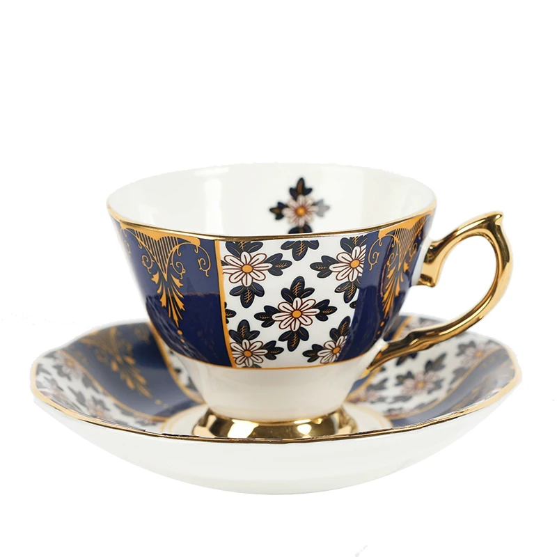 European Style Coffee Cup Saucer Bone China Set Small Luxury Retro English Afternoon Tea Gift Drinking DD60CC | Дом и сад