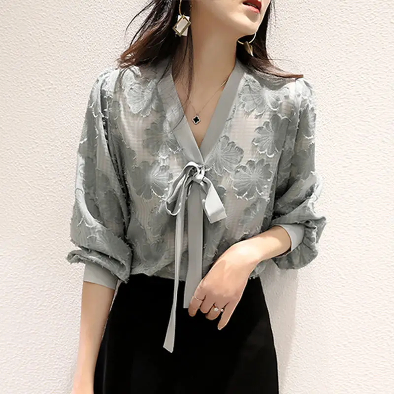

Women's V-Neck Lantern Sleeve Solid Color Lace Up Bow Elegant Tops fashion Women's Spring Autumn Style Chiffon Blouses Shirt