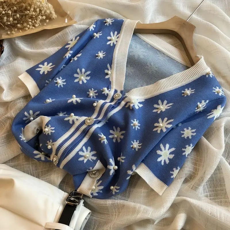 

Summer Short Cardigan High Waist Flower Pearl V-neck Blue Top Women Streetwear Short Sleeve Ice Silk Knitted Top