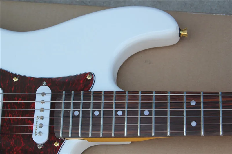 

Factory store white body red pickguard golden gold hardware rosewood fretboard ST signature 6 string Electric Guitar Guitarra