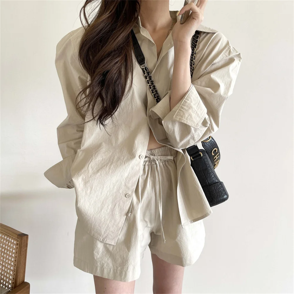 

동대문 Casual 2 Piece Sets Office Lady Elegant Shirts Elastic Waist Wide Leg Femme Shorts 2021 Summer Women New Mujer Chic Suits