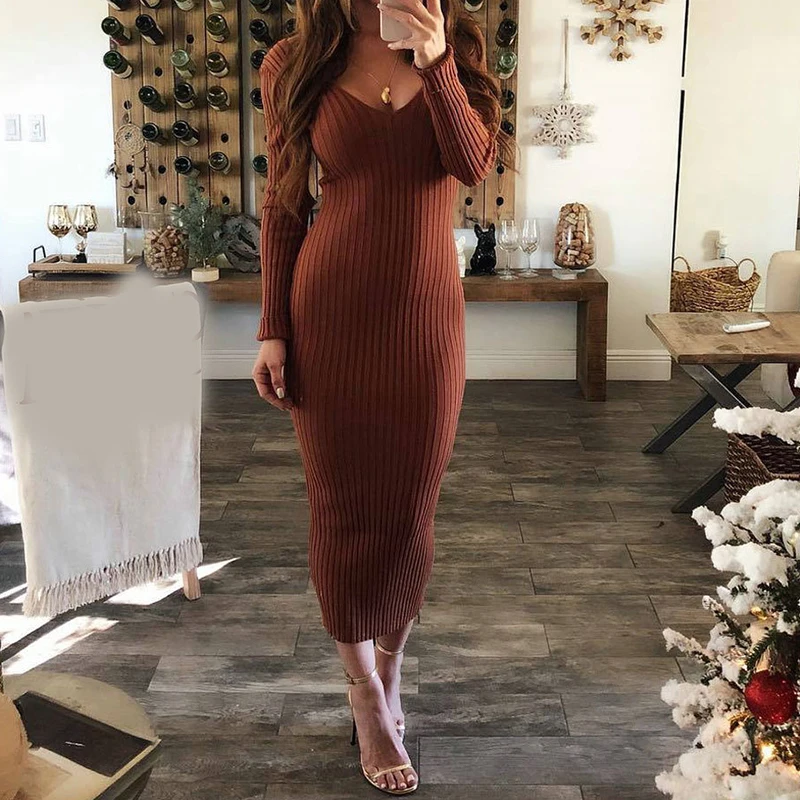 Вязаное платье свитер женское осеннее эластичное облегающее с длинным