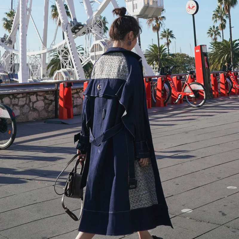 Женское джинсовое пальто TWOTWINSTYLE Осеннее повседневное с отложным воротником