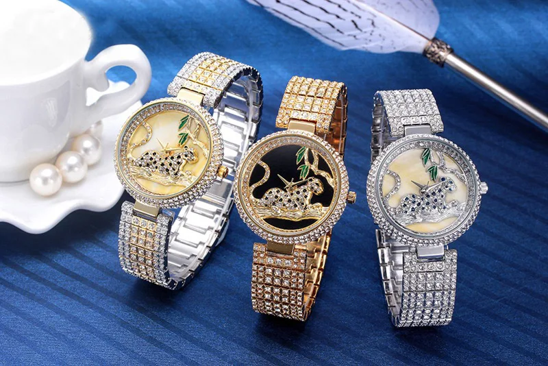 

Luxury Top Quality Crystal Watch Women 3D Leopard Dial Steel Gold Diamond Ice Iced Out Watch for Women Ladies Dress Watch Gift