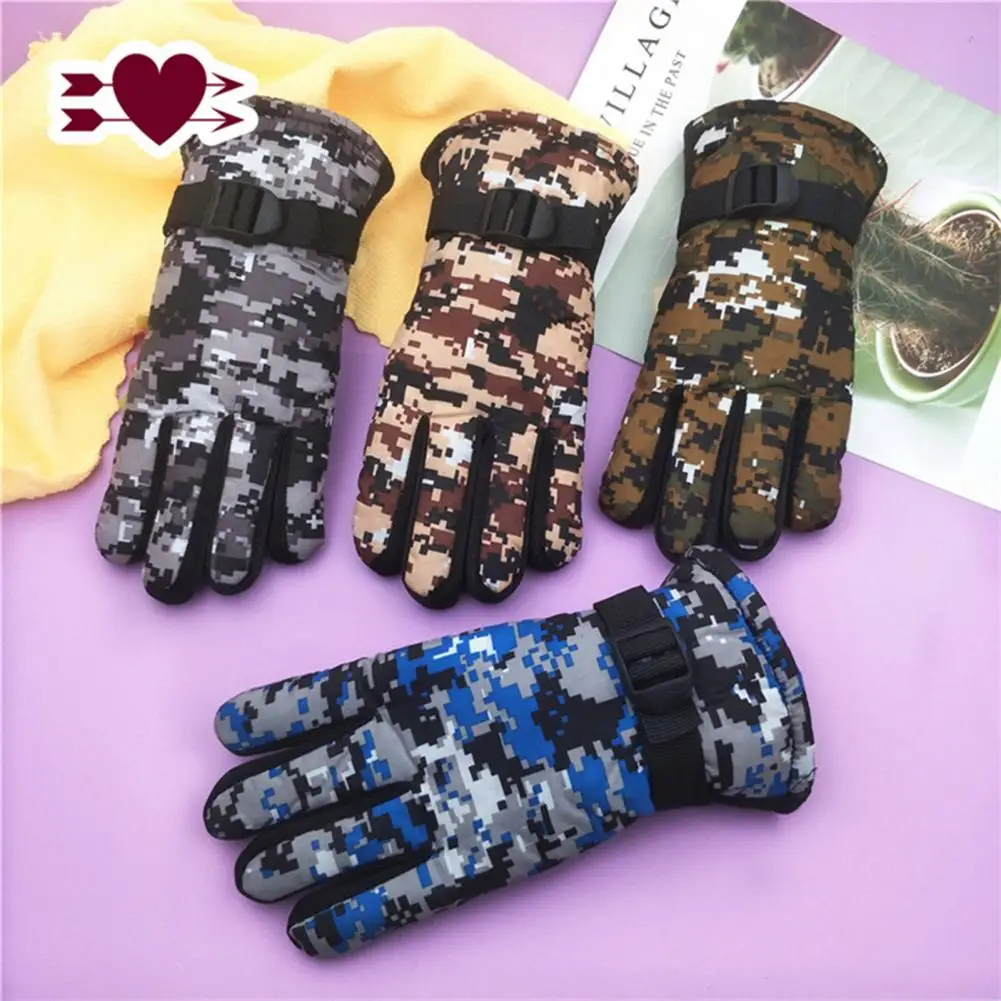 

Fleeced Sport Gloves With Buckle Camouflage Design Ski Gloves Windproof Full Finger Cover Winter Gloves for Kids Skiing Supplies