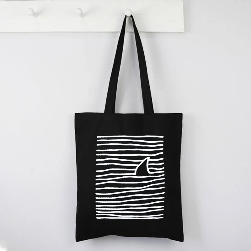 

Shark Tshirt 2021 Women New Summer Personality Clothing Harajuku Animal Graphic Tee Vintage Top Kawaii Punk Clothes Love