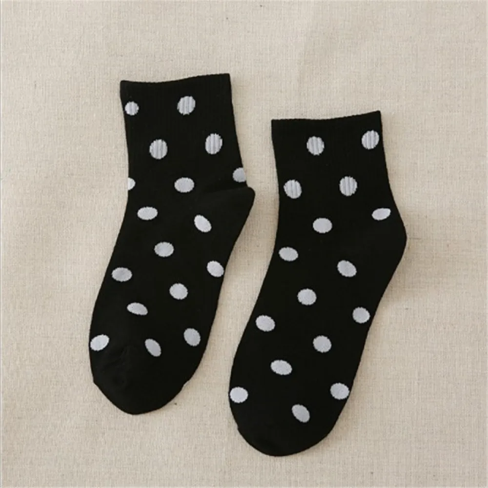 

1Pairs Dot Retro Ladies Socks Cotton Polka Dot Socks Japanese Breathable Fashion Female Socks