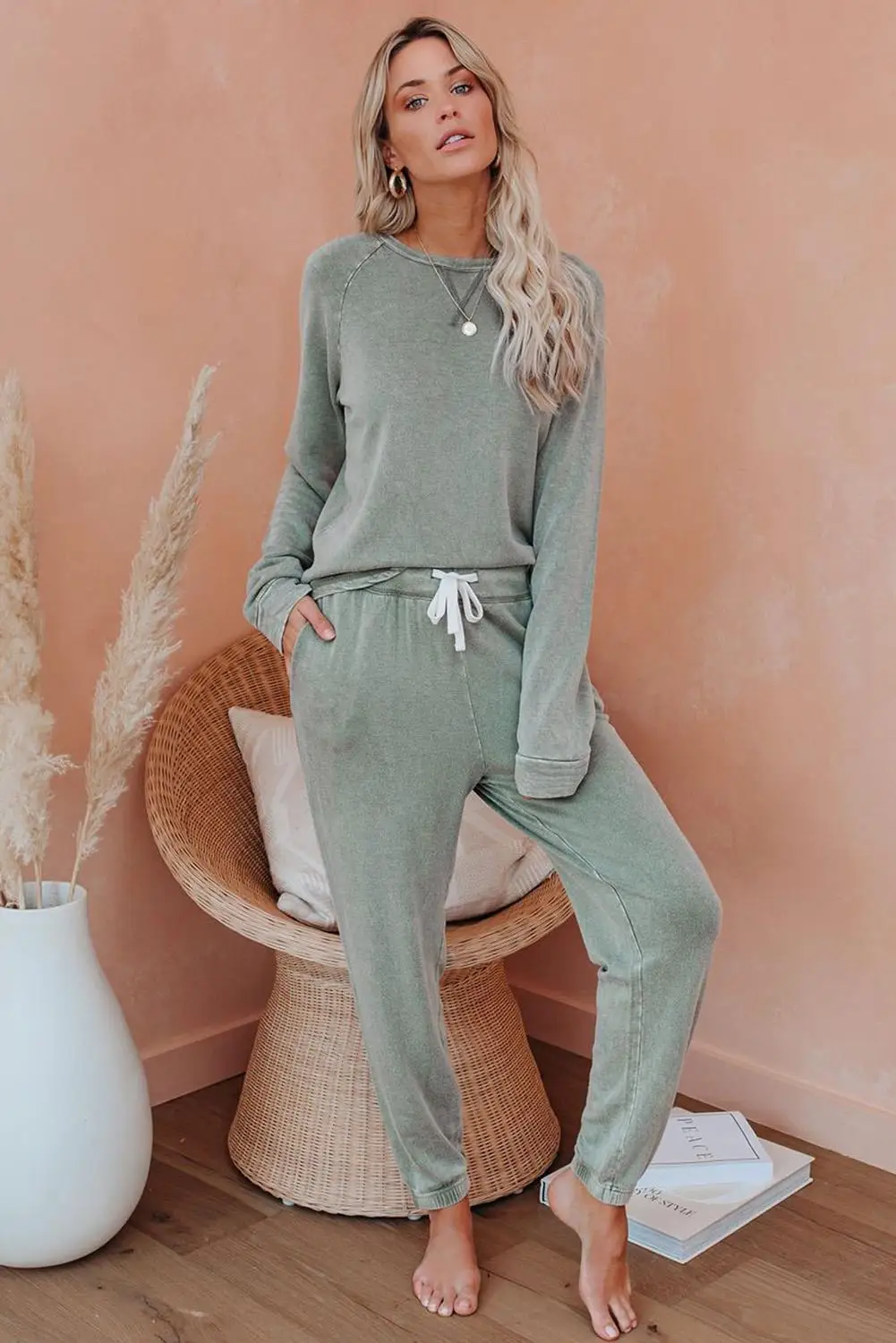 Женский комплект из 2 предметов с карманами и круглым вырезом длинным