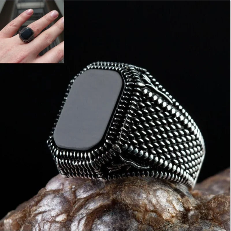 

Fashion Men's Square Black Crystal Ring Classic Retro Weaving Pattern Rock Punk Men's Jewelry Accessories Boyfriend Gift