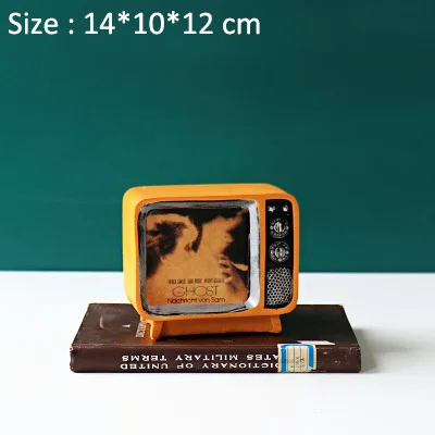 Retro TV Set Американская Ретро Статуя Модель винный шкаф Настольный винтажный домашний декор Статуэтка домашнее украшение Современные художественные подарки на день рождения - Цвет: Retro TV Set