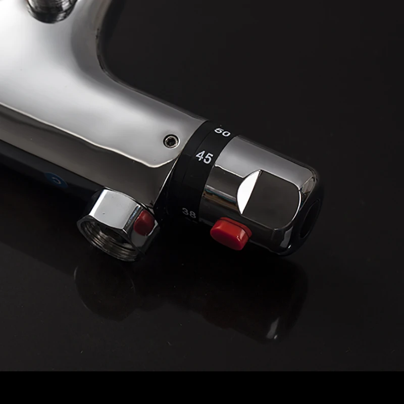 Смеситель для ванны KAIMU из латуни с хромированным покрытием и душем-лейкой. Комплект из нержавеющей стали.