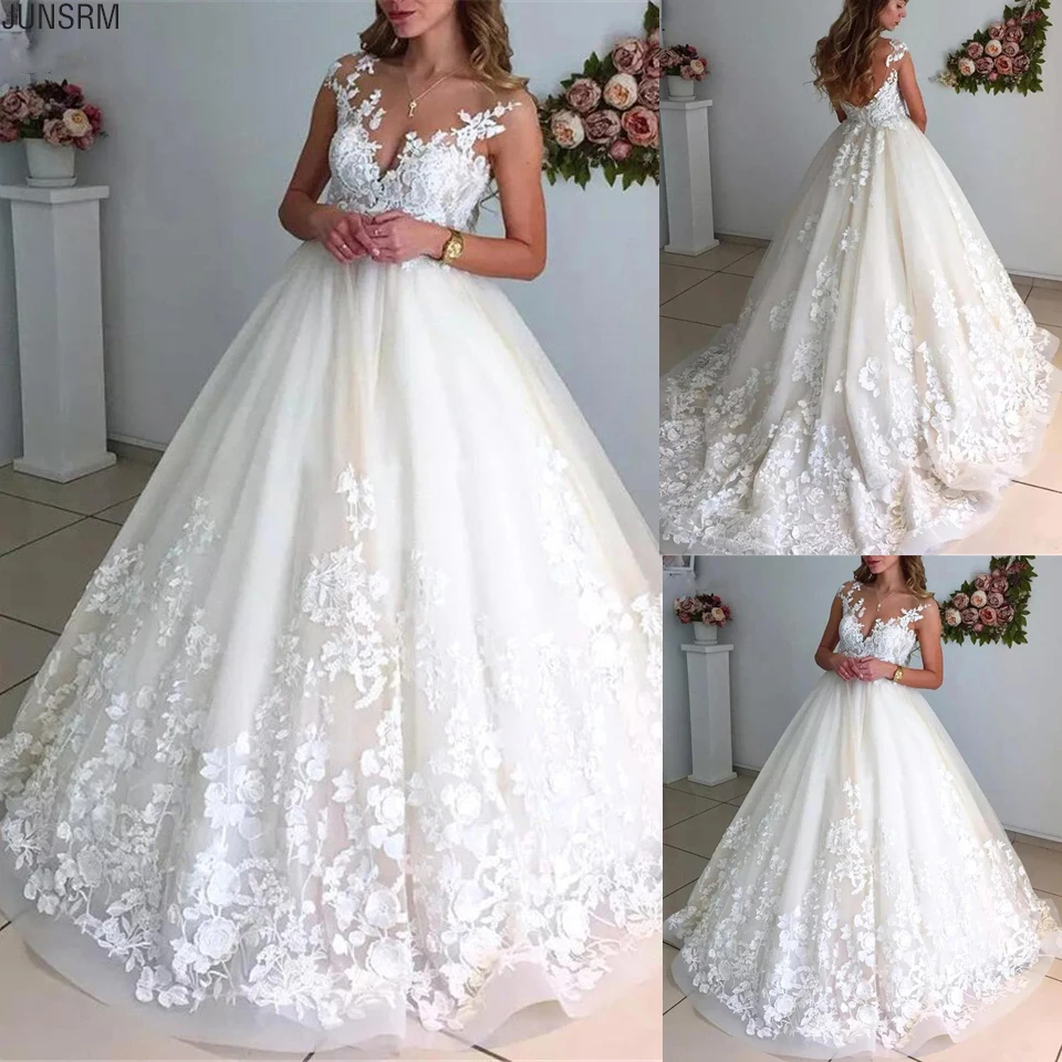 

Romantic illusion Wedding Dresses Sleeveless Open Back Tulle Lace With Appliques V Neck Ball Gown Bridal Gowns
