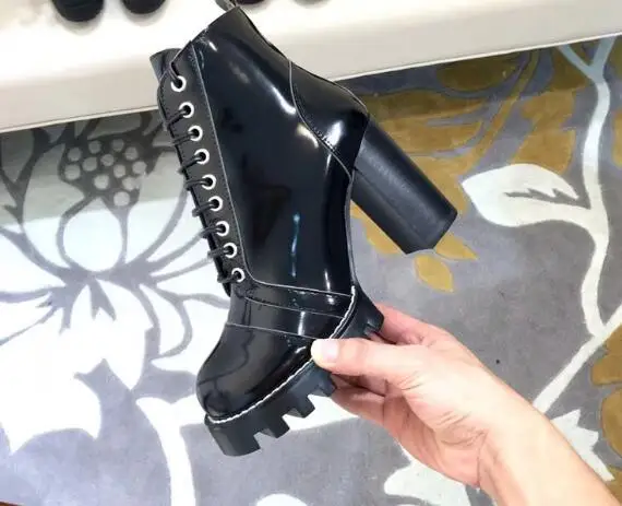 

Authentic leather Side zip rivet thick heel mid boots high heel lacing Martin boots women's leather boots heel 9.5cm