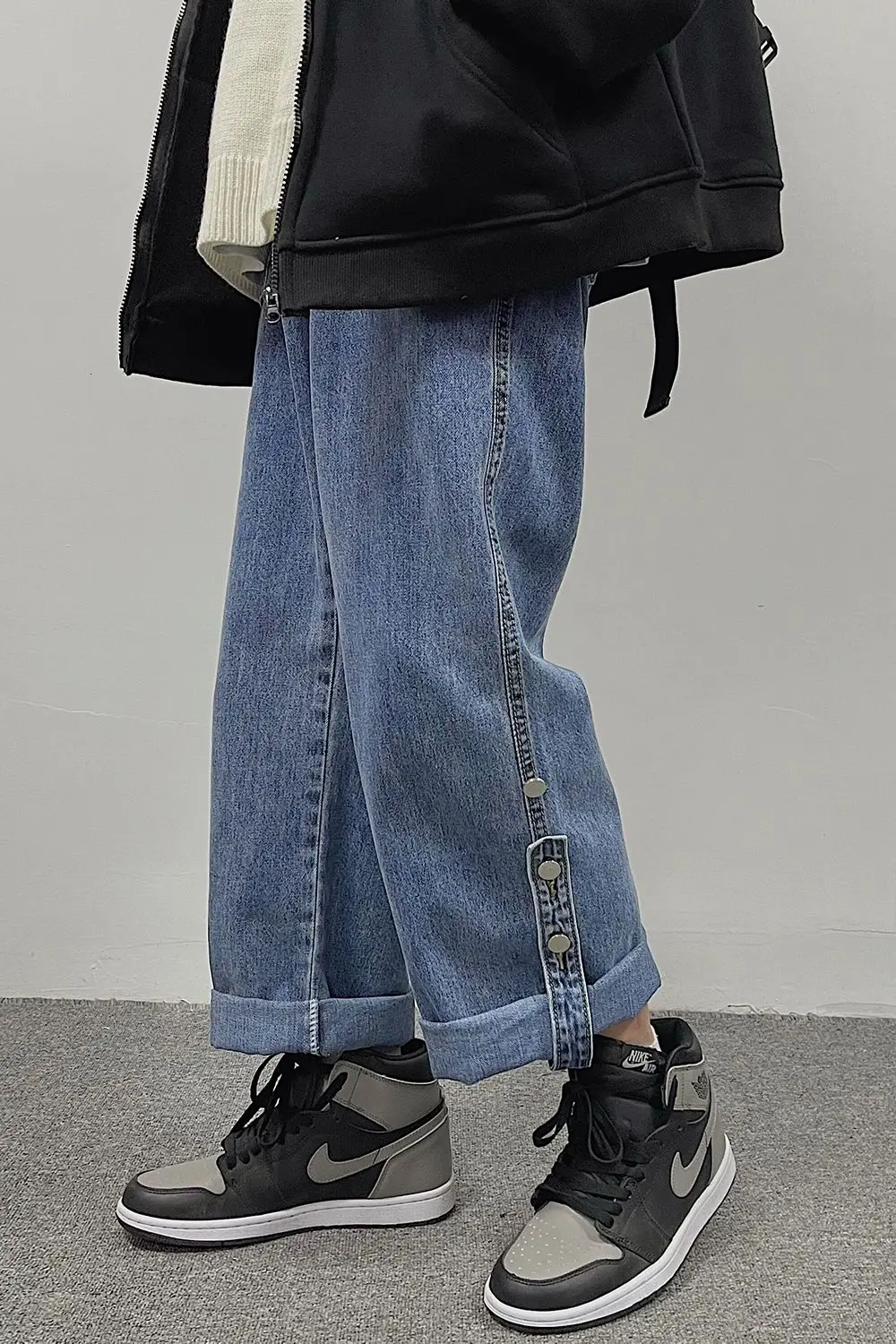 

2021 Spring New Straight Men Ripped Jeans For Hombre Japan Style Smart Casual