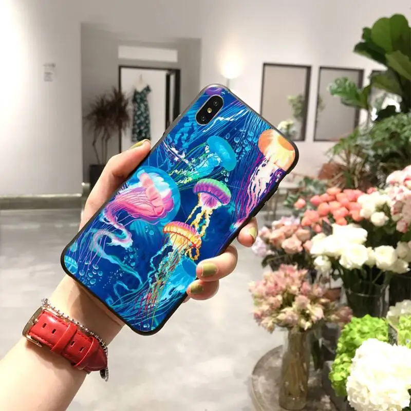 Красивый чехол для телефона HPCHCJHM из ТПУ с Медузой черный корпус корпуса iPhone 11 pro XS