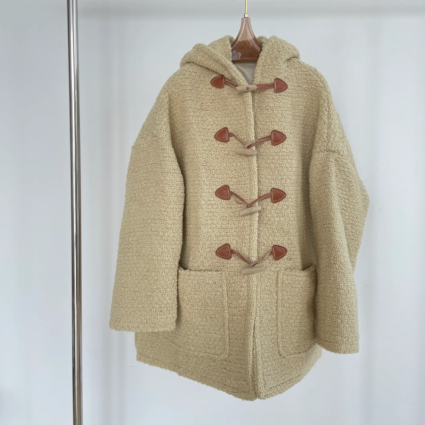 

Luxury Wool Tweed Thick Coat for Women Autumn Winter 2021 High Quality Brand Wool Blended LooseLong Sleeve Horn Button Coat