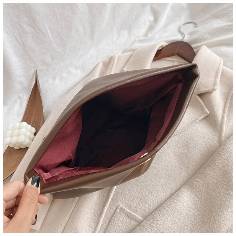 

Thick Chain Folding Shoulder Crossbody Bags for Women 2020 Niche Leather Handbag Solid High Quality Travel Shoulder Bag Totes