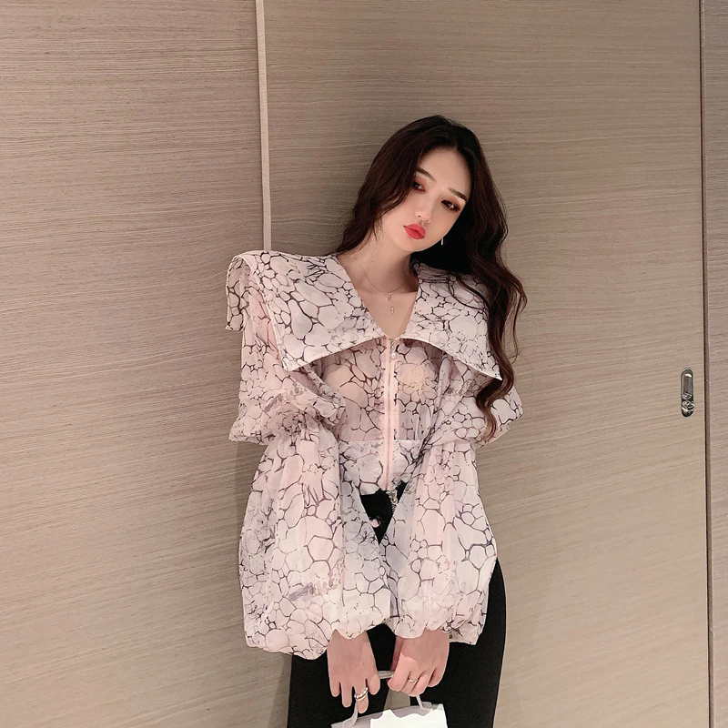 

Women's Big Turn Down Collar Printing Shirt Fashion Female Lantern Sleeve Elegant Top Perspective Zipper Blouses Shirts