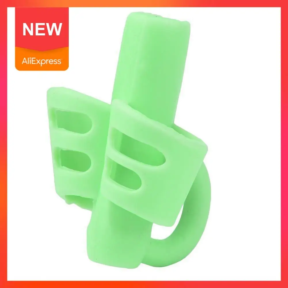 

3pcs Silicone Baby Learning Writing Tool Two-finger Set Device Writing Stationery Correction Children Writing Grip Pen D5A4