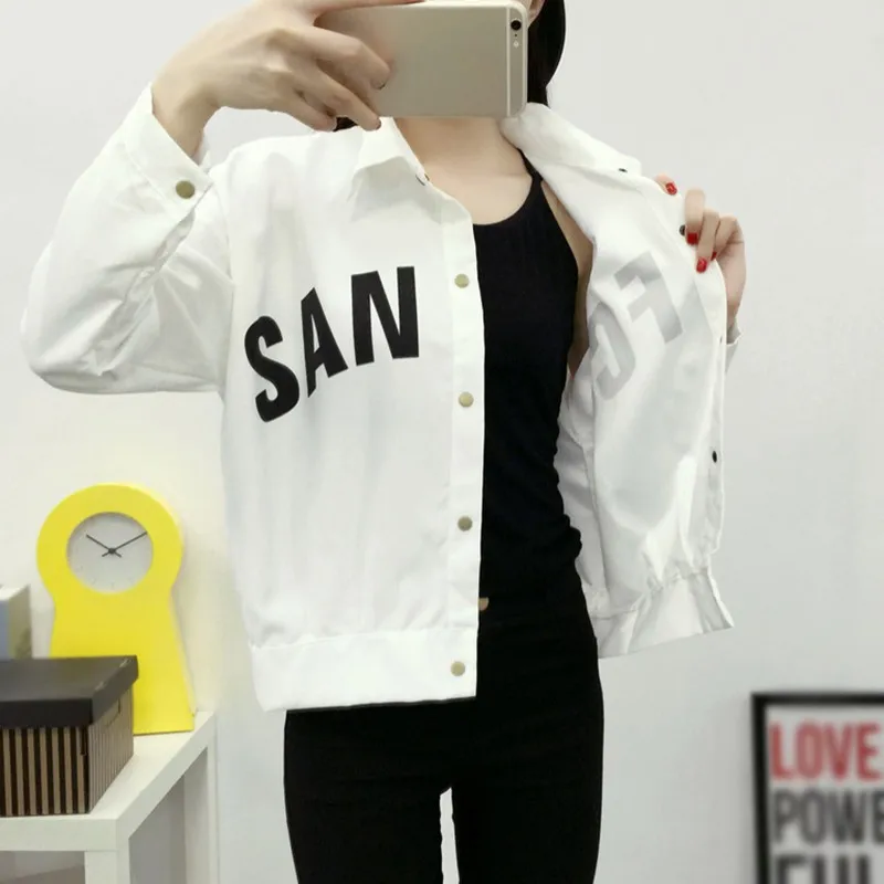 2019 Осенняя повседневная короткая джинсовая куртка с буквенным принтом женские