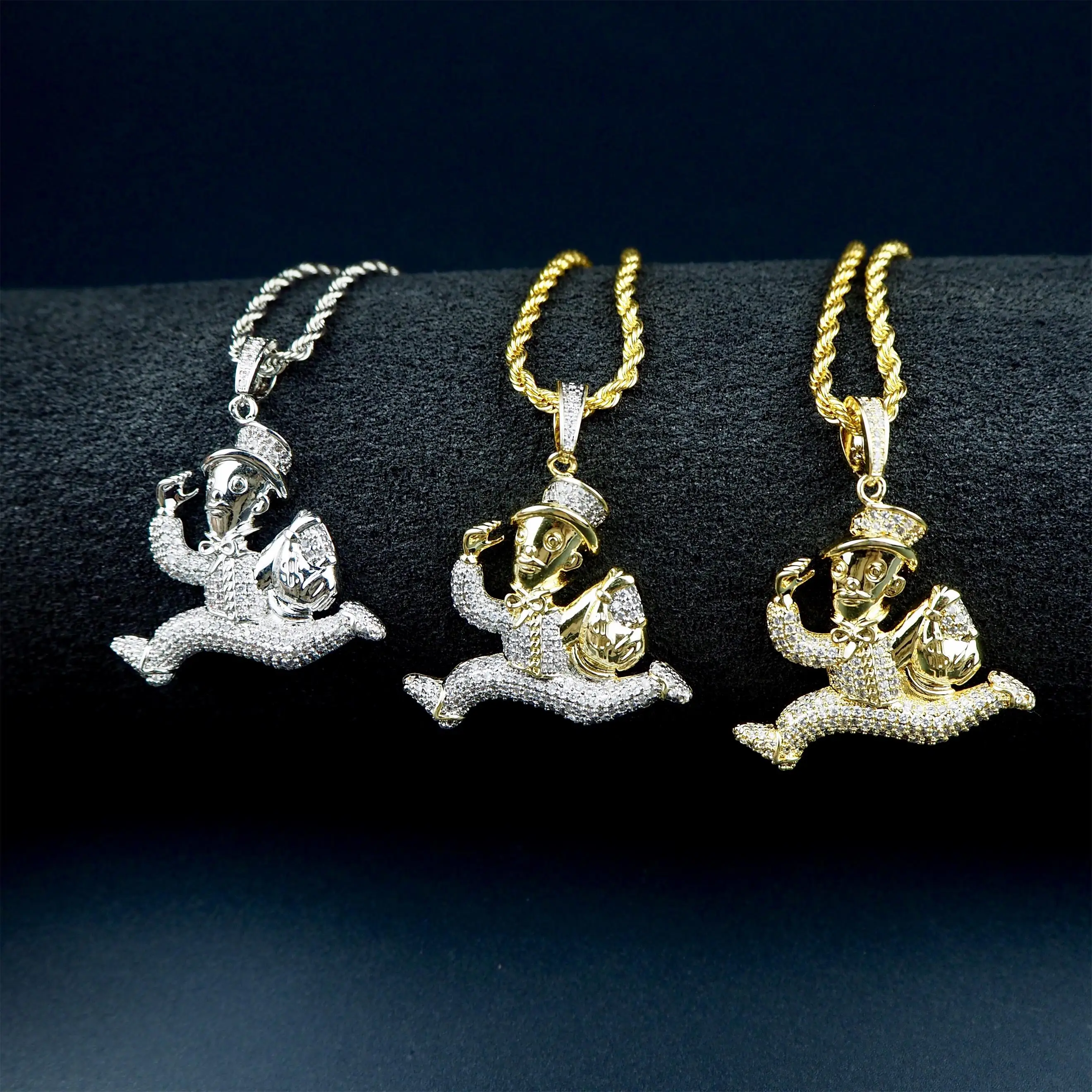 Ожерелье с кулоном в виде человеческого миллиардера золотистого и серебристого