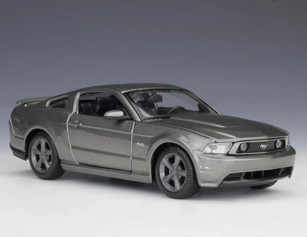 Maisto 1/24 1:24 1967 Ford Mustang GT старая версия спортивный гоночный автомобиль Транспортное средство литье под давлением дисплей Модель игрушки для детей мальчиков и девочек - Цвет: 2011 GT Gray
