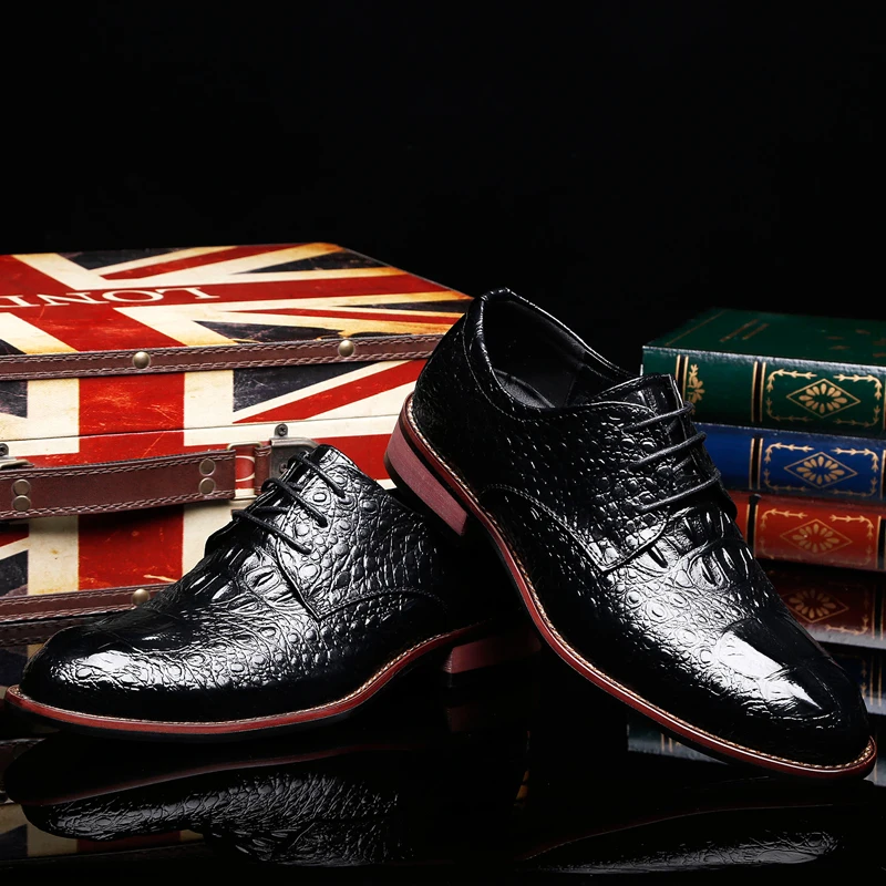Лидер продаж классические мужские ShoesEmbossed из натуральной кожи обувь на плоской