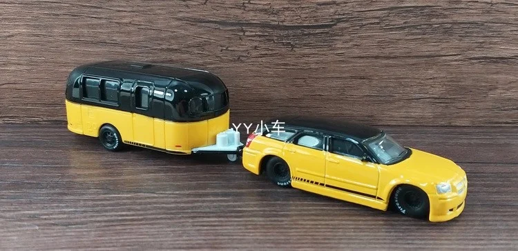 

Модель автомобиля в масштабе 1:64, литье под давлением, модель автомобиля Dodge wagon, игрушечный автомобиль из сплава, коллекция для взрослых, под...