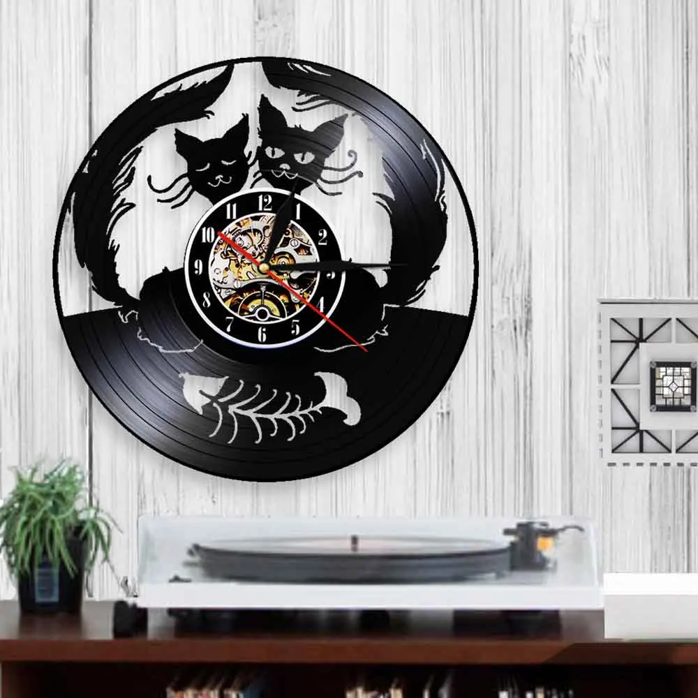 Настенные часы с изображением кошек влюбленных современный дизайн настенные