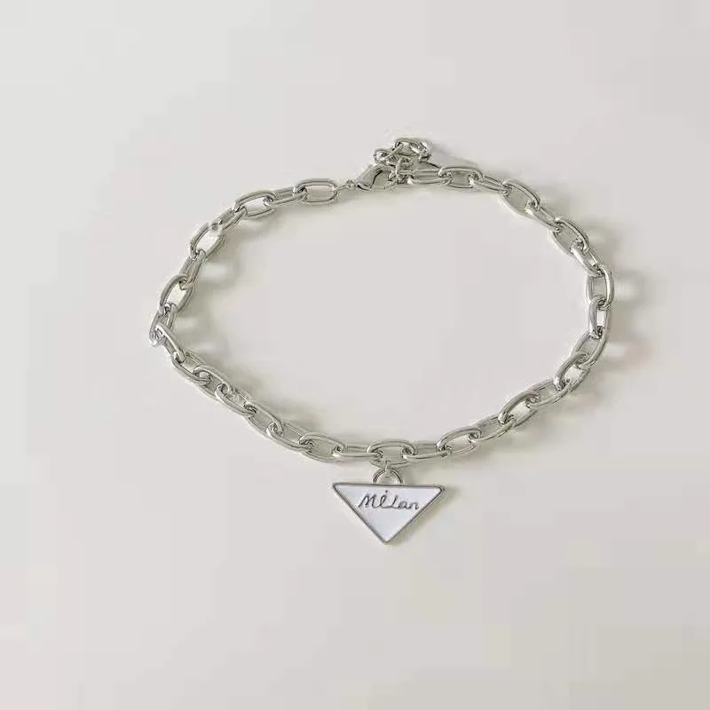 

Korean Style Simple Necklace Geometric Base Metal Dripping Triangle Letter Pendant Ladies Necklaces Fashion Temperament Jewelry