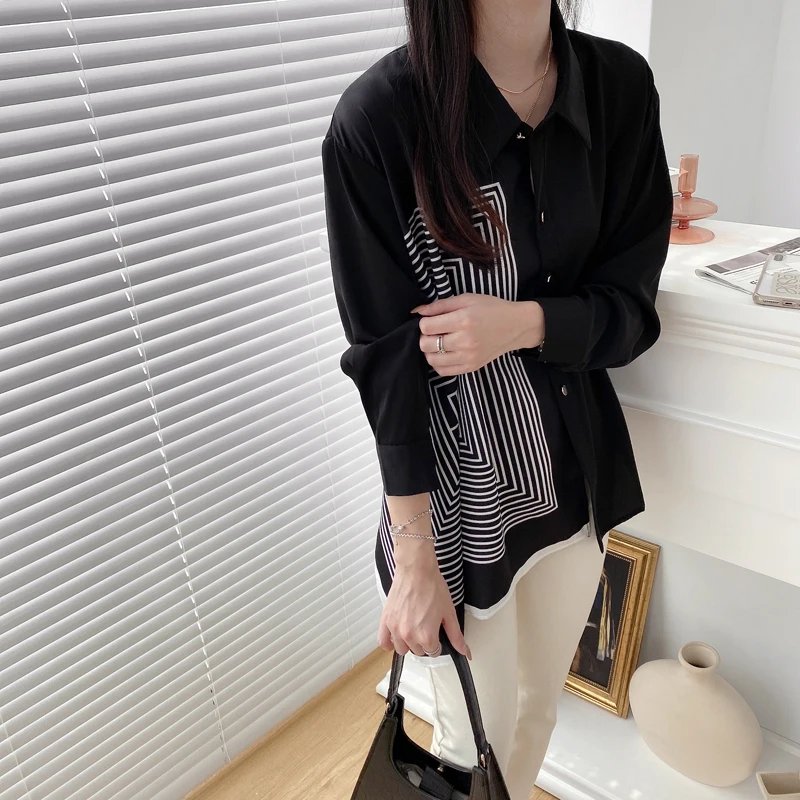 

Irregular Graphic White Shirt Women Loose Long-sleeve Single-breasted Chiffon Shirts Blusas Mujer De Moda 2021 Verano Elegantes