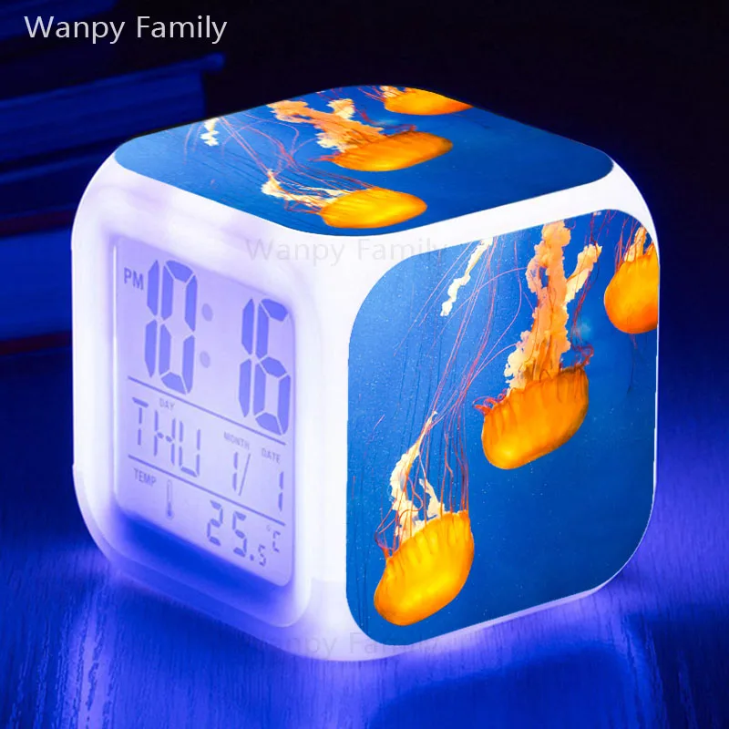 Коричневый Морской Мир Медузы рыбы Будильник 7 цветов Светящиеся СВЕТОДИОДНЫЕ цифровые часы большой экран многофункциональные сенсорные электронные часы - Цвет: Коричневый
