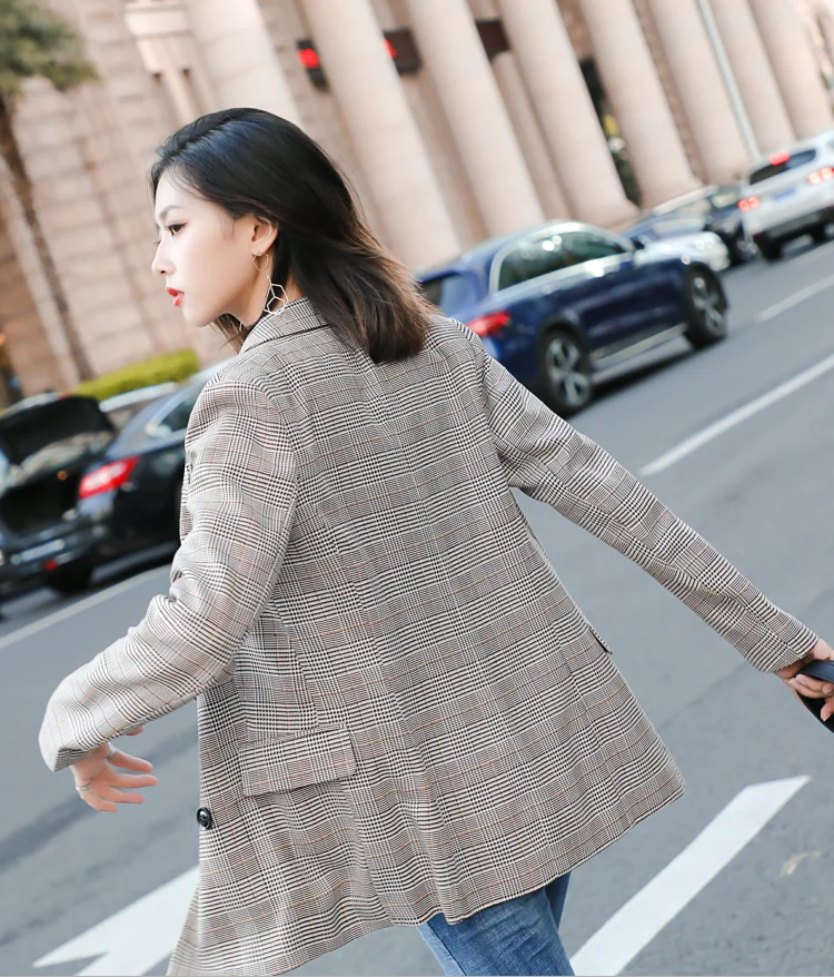 

Office Ladies Notched Collar Plaid Women Blazer Double Breasted Autumn Jacket 2021 Casual Pockets Female Suits Coat