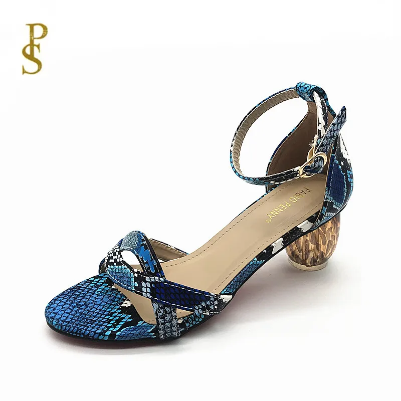 Женские босоножки с кристаллами Модные сандалии круглым носком Женская обувь на