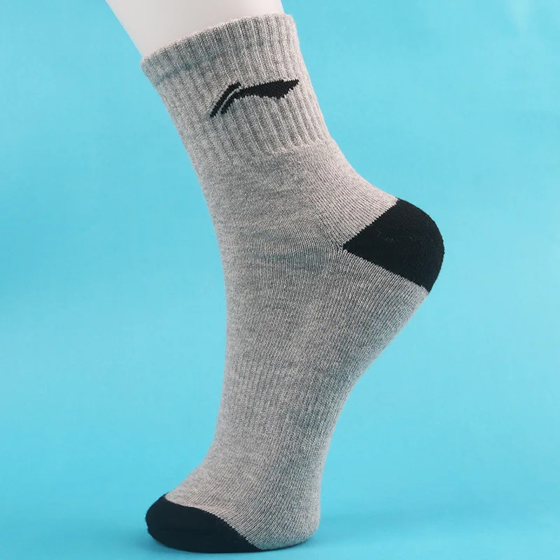 

3 Pairs/Lot Man Badminton Mid Tube Socks thick towel bottom basketball Sport Runing Socks sweat-absorbent cycling socks Freeshi