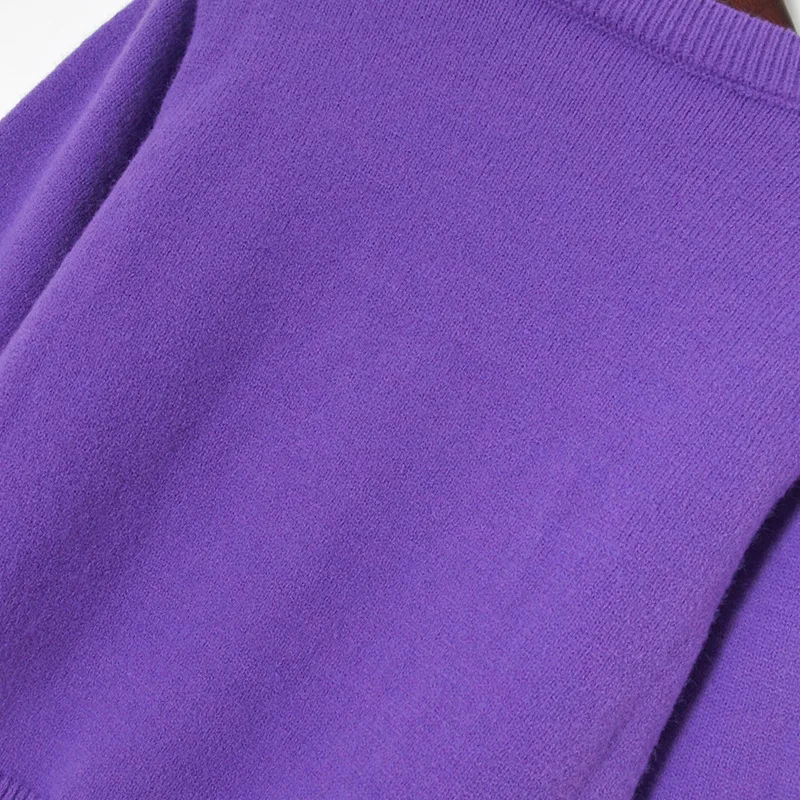 Женский Укороченный кардиган с V-образным вырезом трикотажный фиолетового цвета