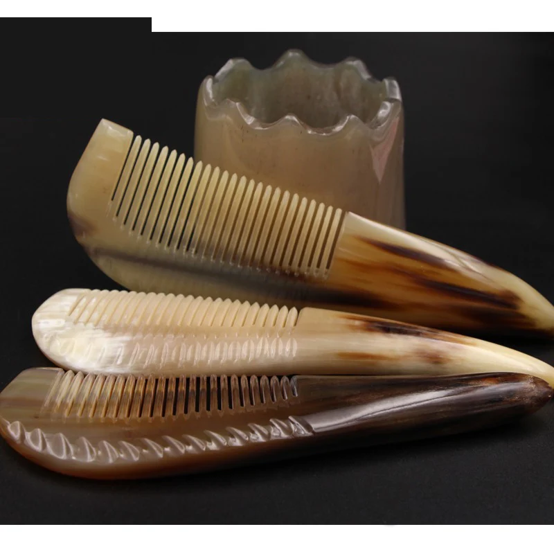 Антистатическая расческа для волос натуральная Массажная из бычьего рога |