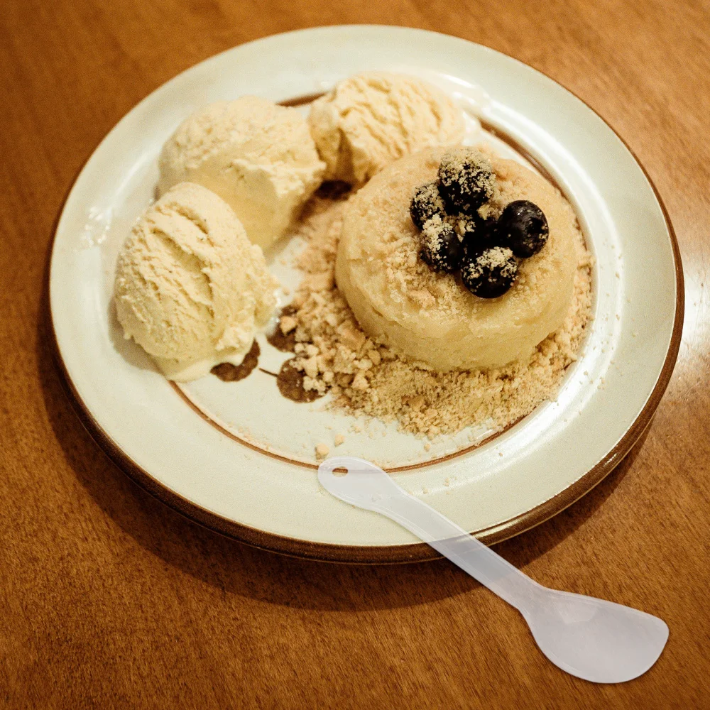 

100Pcs Disposable Spoons Cake Dessert PS Spoons Wedding Party Supplies