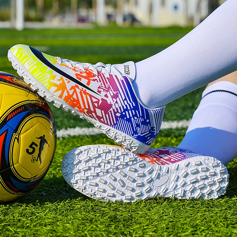 

Men's Soccer Shoes Teenager Breathable Soft Sneakers Size 34-44 Kids Grass Training Sports Shoes FG /TF Antiskid Football Boots