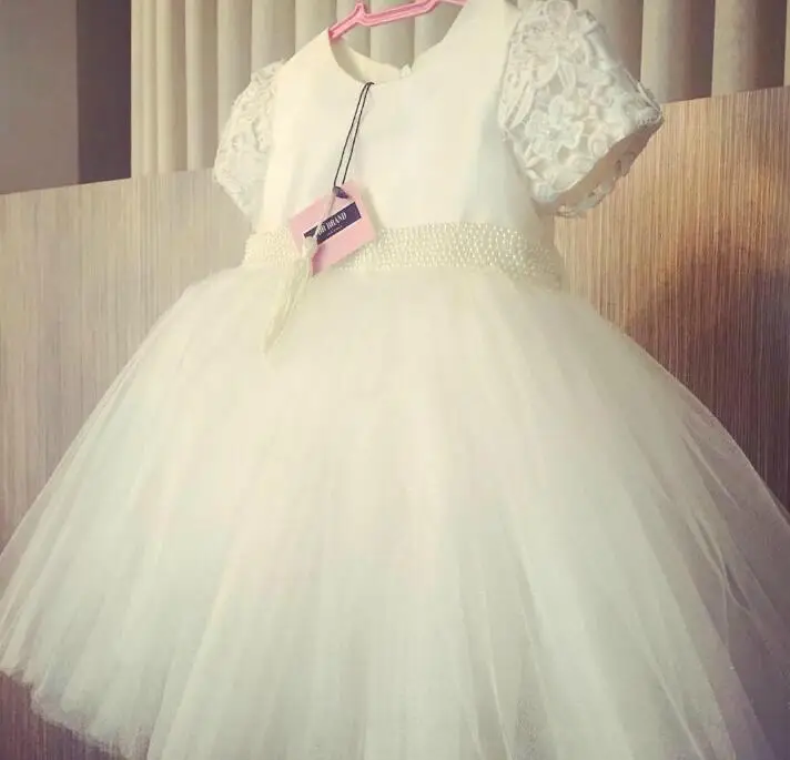 

Cute Ivory White Baby Girls Dresses Lace Appliques Pearls Girls First Birthday Dress Party Gown