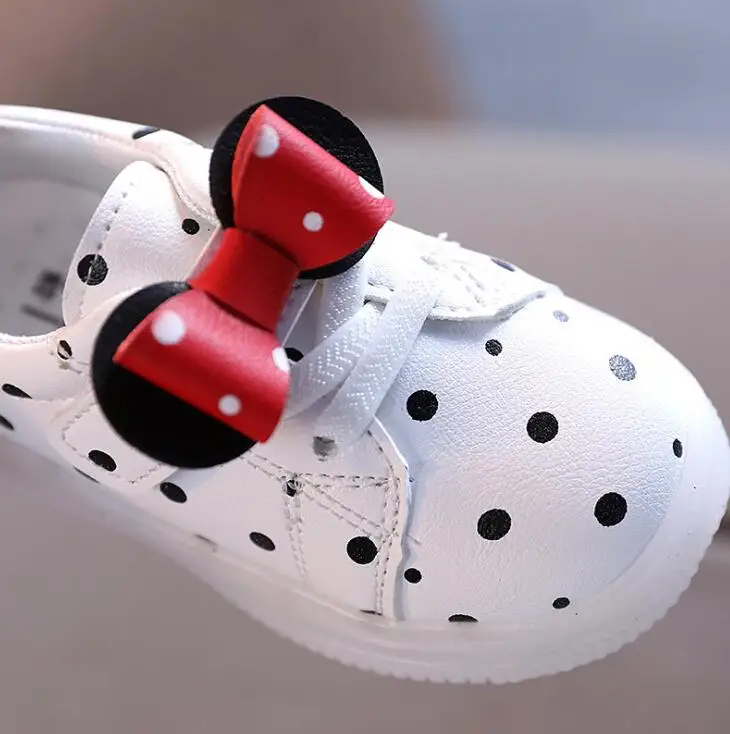 Детские светящиеся кроссовки Disney для девочек детские туфли со светодиодной