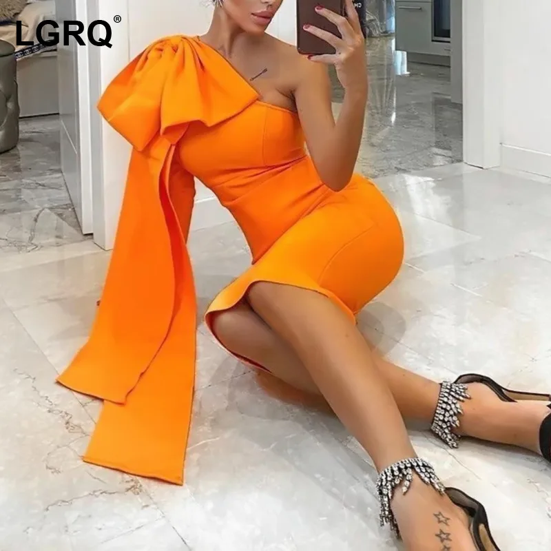 

[LGRQ] Women Orange Zipper Ruched Sexy Skinny Dress New Diagonal Neck Sleeveless Fit Fashion Tide Spring Autumn 2021 19D2430