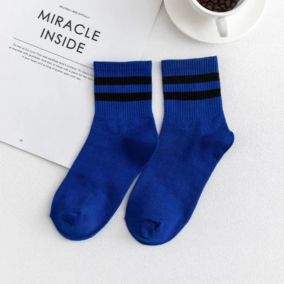 royal blue Блестящие флуоресцентные полосатые хлопковые женские уличные носки Модные трендовые яркие цветные яркие блестящие носки с двойной полосой - Цвет: royal blue
