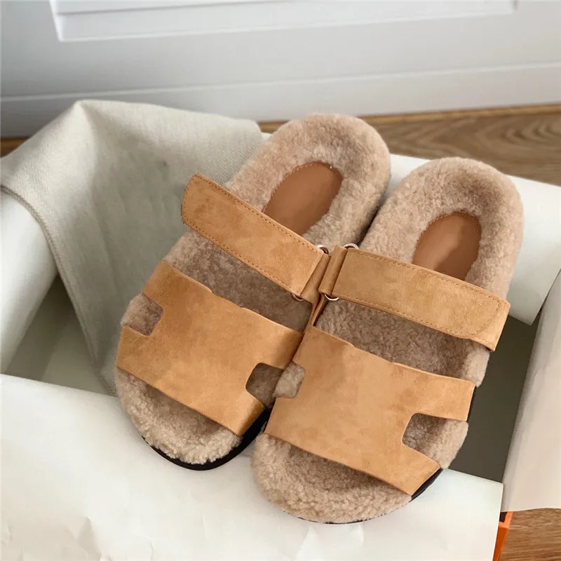 

New Style Casual Shoes Color Real Wool Lamb Fur Grass Open-toe Hollow Flat Slippers Furry Shoes Home Fashion INdoor Slippers