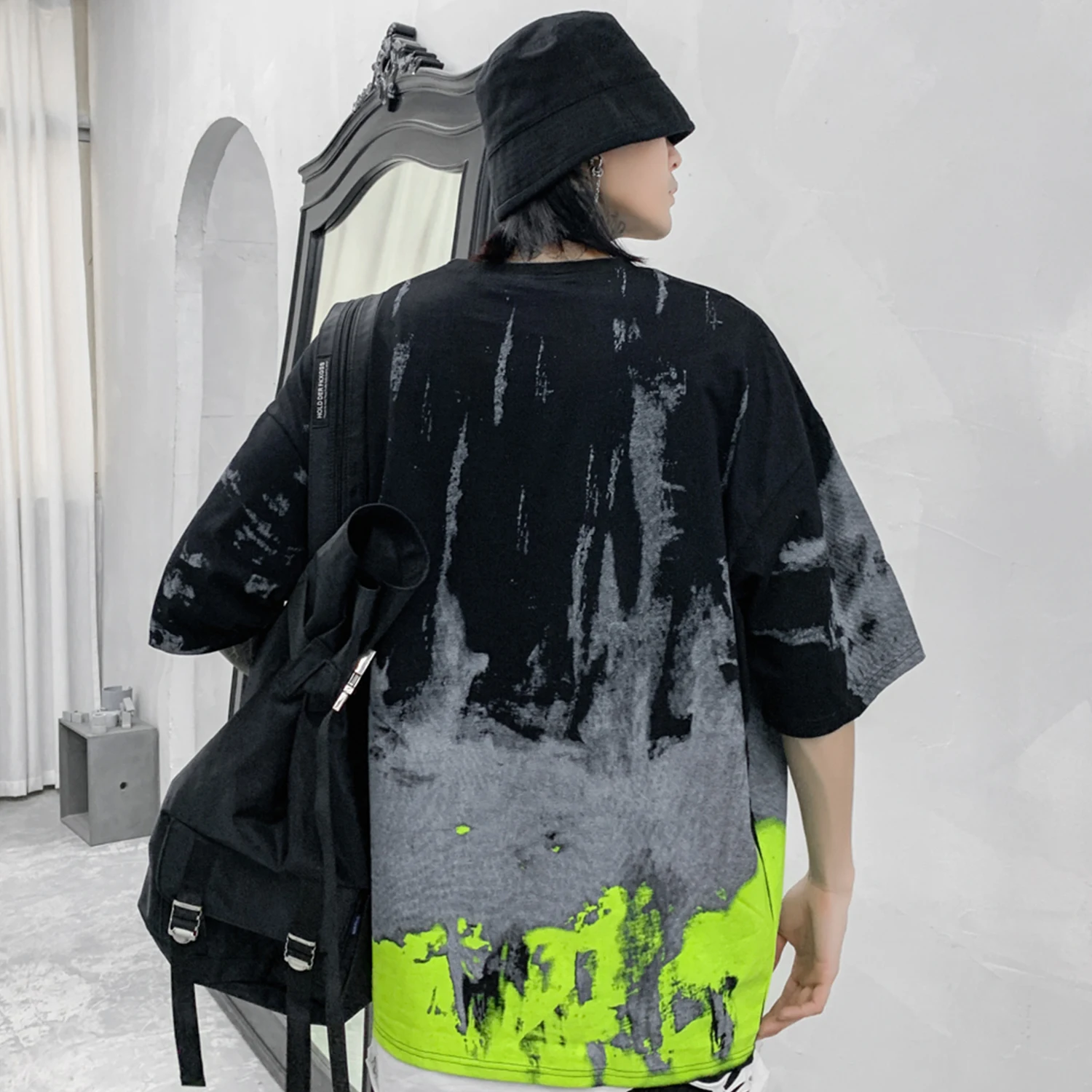 LACIBLE кинжал галстук с буквами на основе красителя Футболка принтом для мужчин